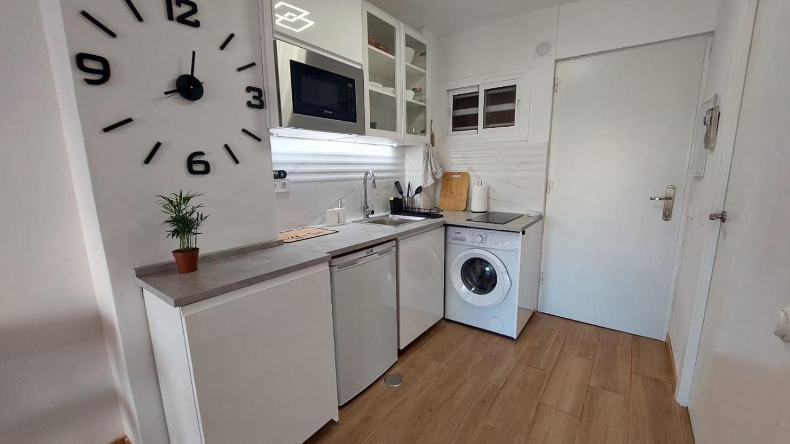 Beautiful Flat Daire Benalmádena Dış mekan fotoğraf