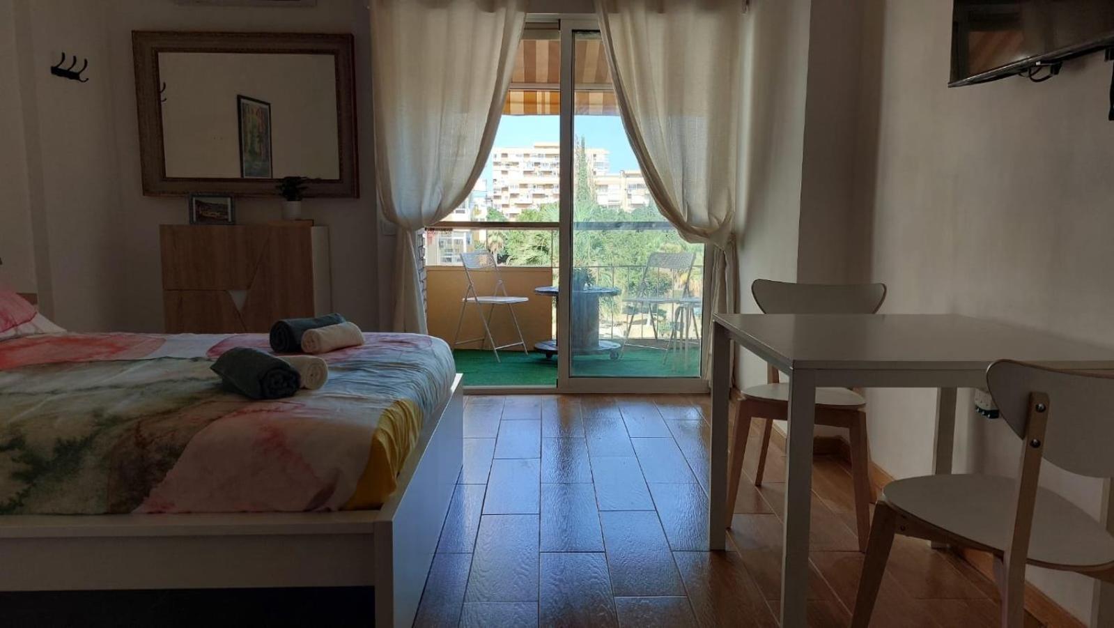 Beautiful Flat Daire Benalmádena Dış mekan fotoğraf
